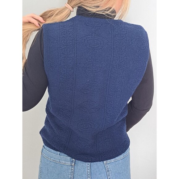 Vtg Pendleton Navy Blue Virgin Wool Sleeveless Sweater Vest M USA Floral Womens - Picture 3 of 7